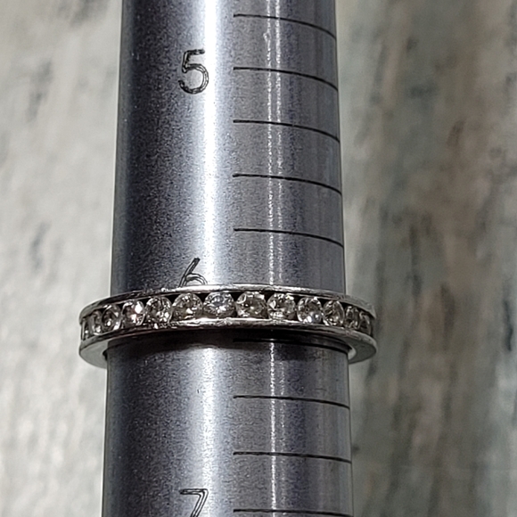 925 CZ Ring. - Picture 6 of 6